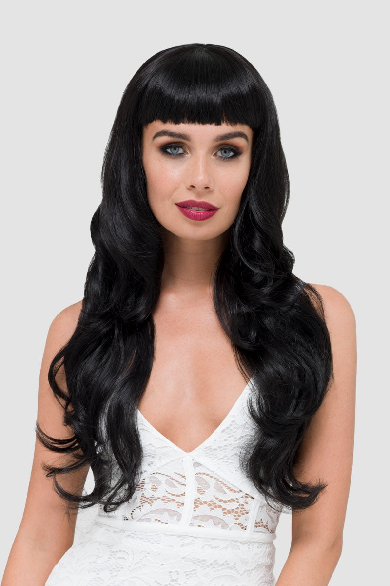 Long wavy black wig with vintage-style straight fringe: Eloise